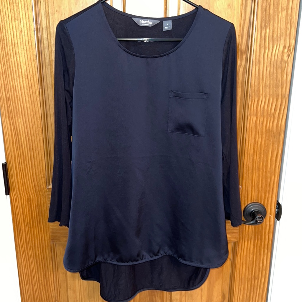 Martha Stewart HiLow Top Size Small Martha Stewart HiLow Top Size Small
